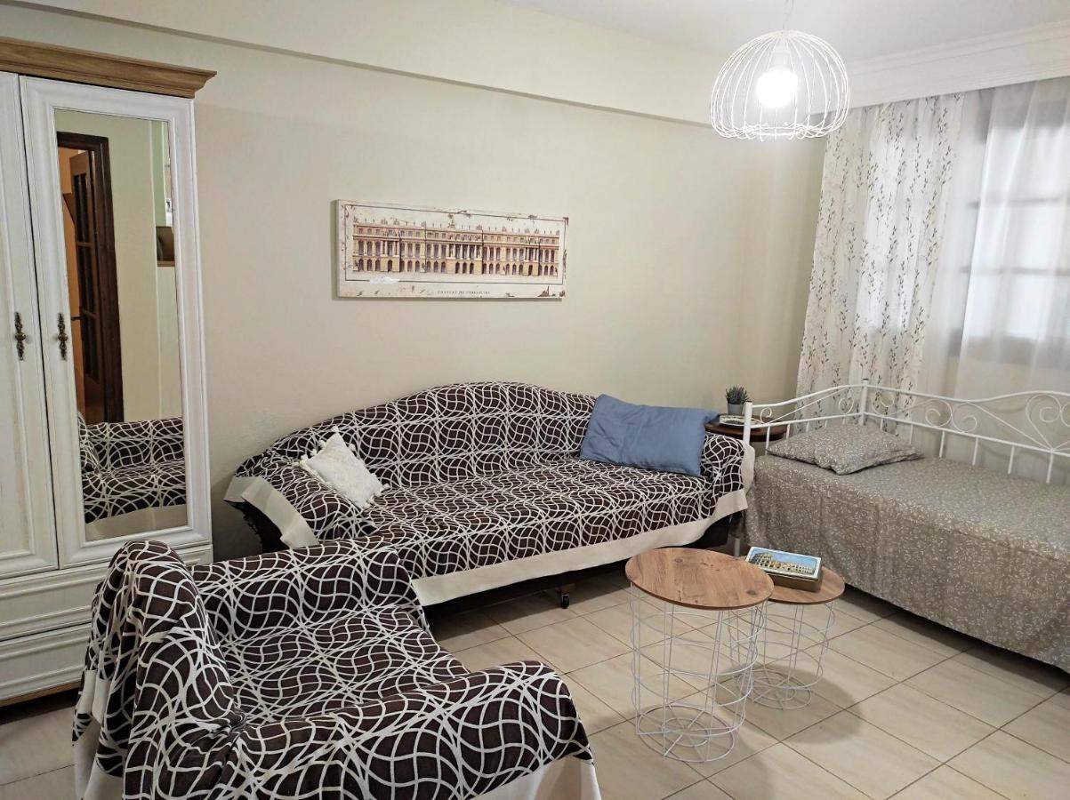 Néa Péramos Retro Beach House מראה חיצוני תמונה