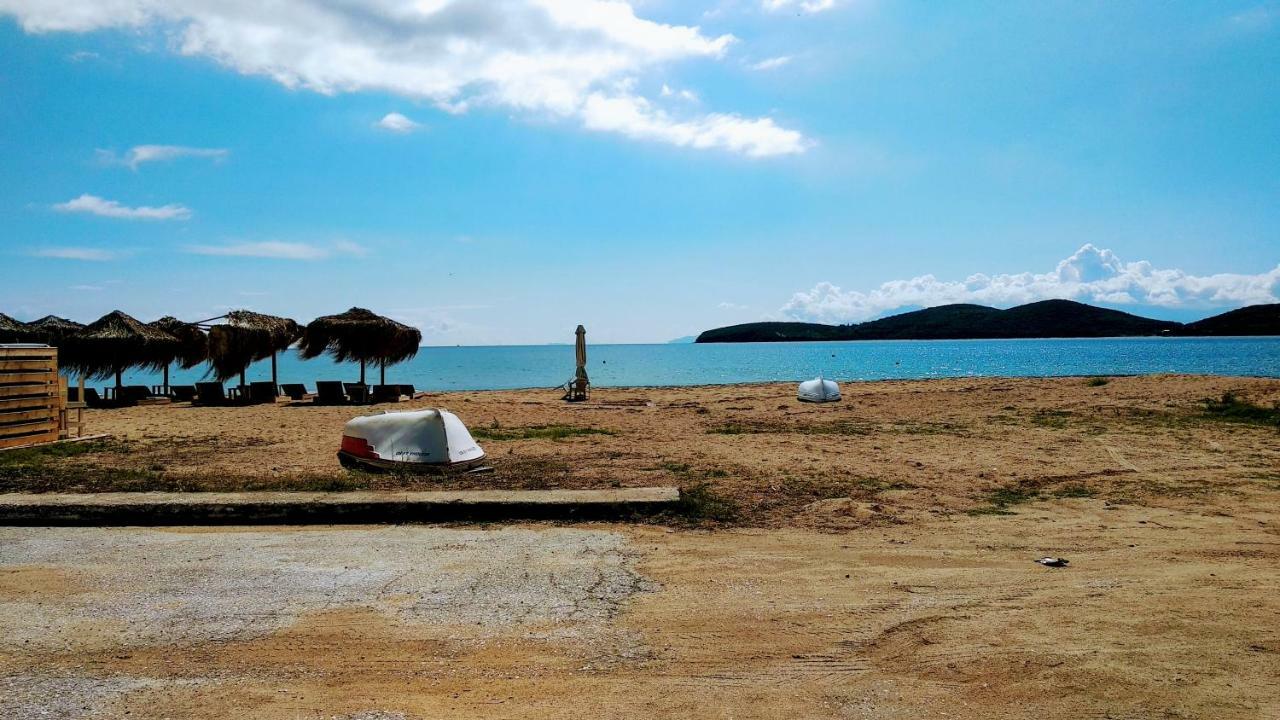 Néa Péramos Retro Beach House מראה חיצוני תמונה